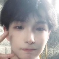 重庆Gay会员：南港不秋... 的头像