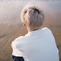 彩虹朋友：石言